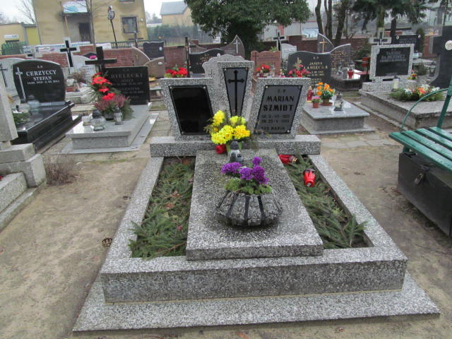 Grób Ludmiła Szmidt