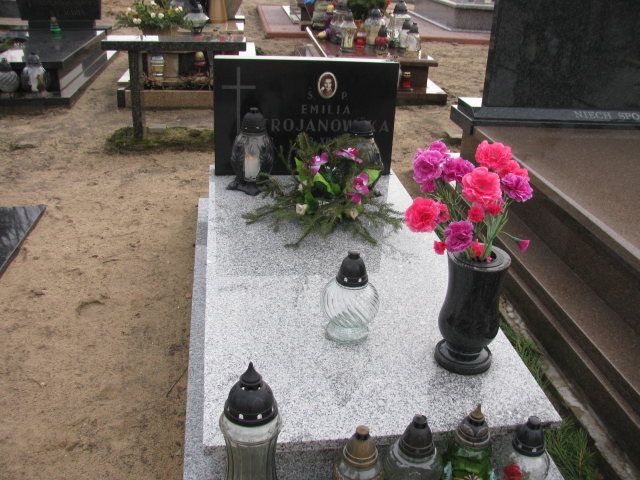 Grób Janusz Trojanowski