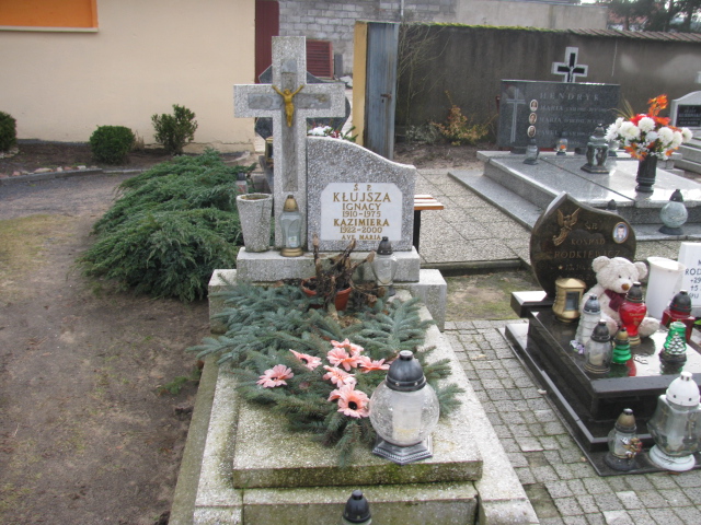 Grób Ignacy Kłujsza