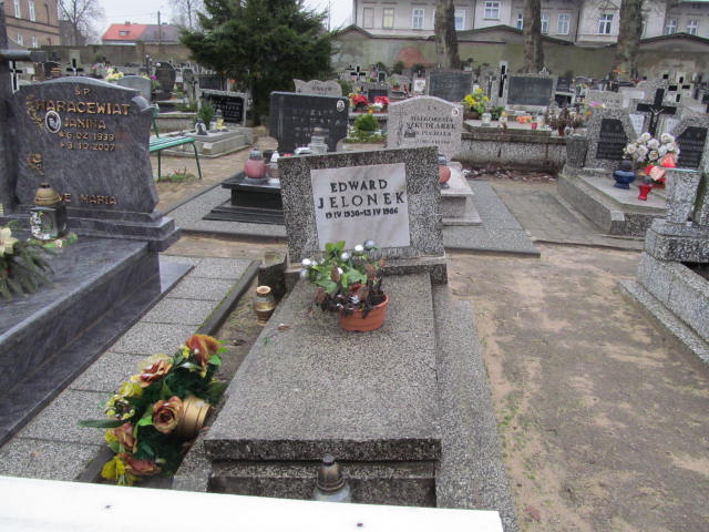 Grób Edward Jelonek