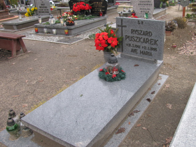 Grób Ryszard Andrzej Puszkarek