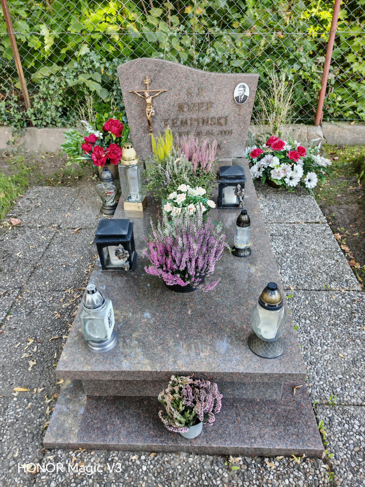 Grób Józef Kęmpiński