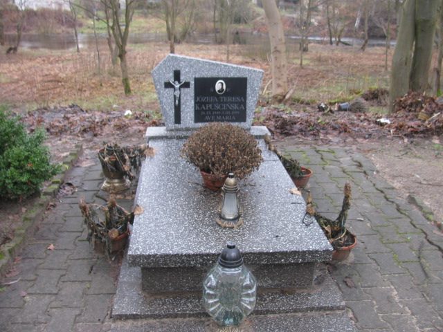 Grób Józefa Teresa Kapuścińska