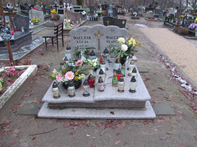 Grób Łucja Walczak