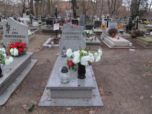 Grób Franciszek Marcinkiewicz